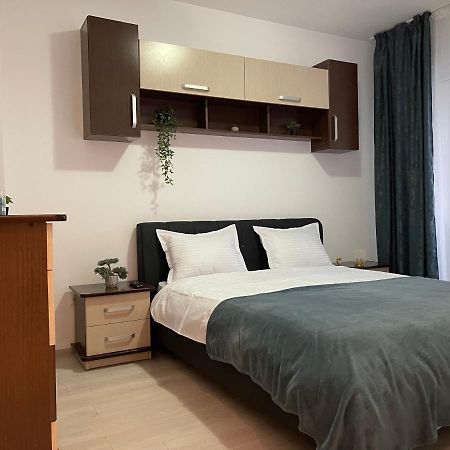Apartament Centru Palas Mall Daire Yaş Dış mekan fotoğraf
